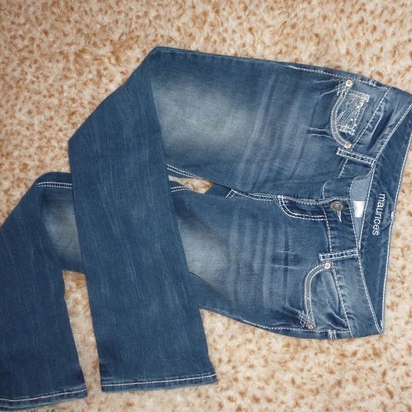 Maurices Washed Straight Leg Stretchy Hugging Jeans reg 4 - Picture 7 of 12